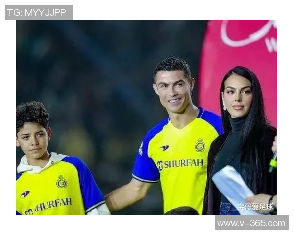 足球明星亲吻瞬间大盘点感受他们的热情与爱意 足球明星亲吻瞬间大盘点感受他们的热情与爱意